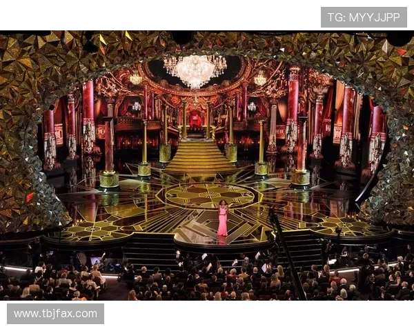 璀璨之夜，永恒瞬间——重温2011年奥斯卡盛典的星光与故事